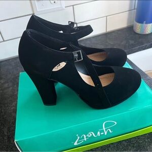 Black Heeled Mary Jane Shoes